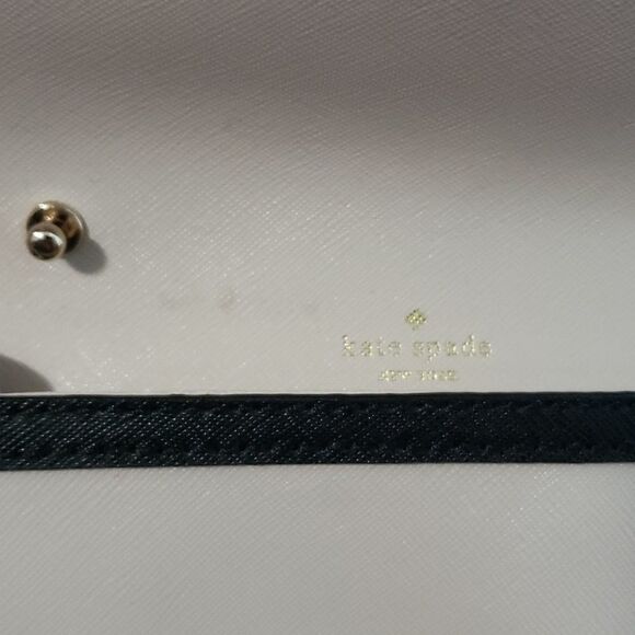 KATE Spade cream black trim and bow clutch purse - Picture 6 of 6